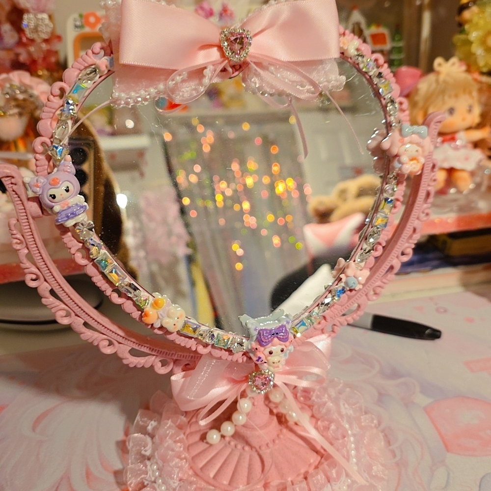 Pink Heart-Shaped Kids Vanity Mirror